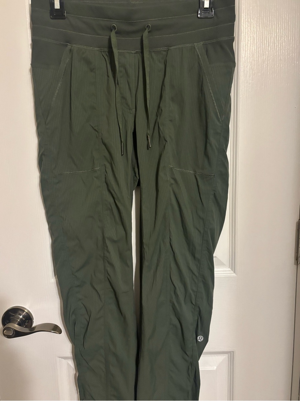 lululemon athletica women’s Olive street to studio Joggers